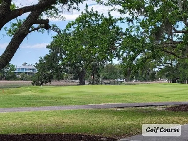 $709,000 | 132 Fresh Meadow Lane, Mount Pleasant, SC 29466