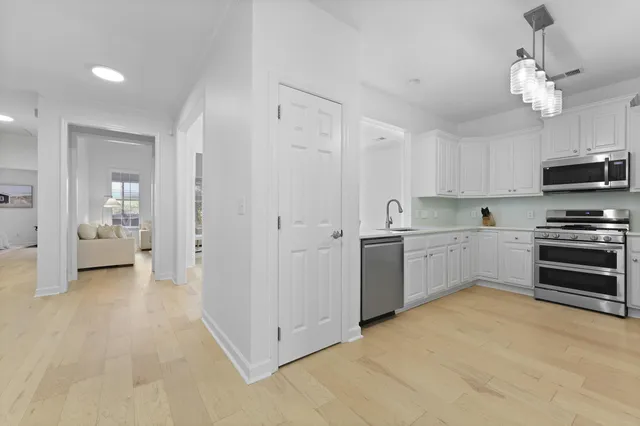 $709,000 | 132 Fresh Meadow Lane, Mount Pleasant, SC 29466