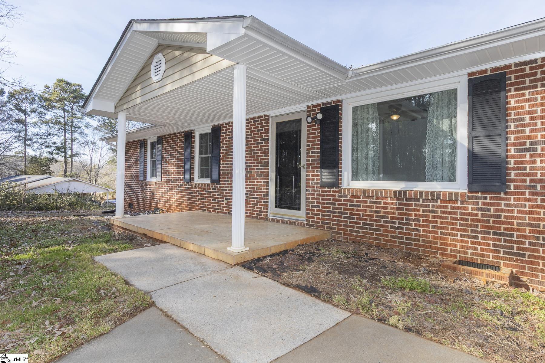 1108 Knox Road Anderson, SC 29625 - Photo 6 of 40 Gallery Image 6
