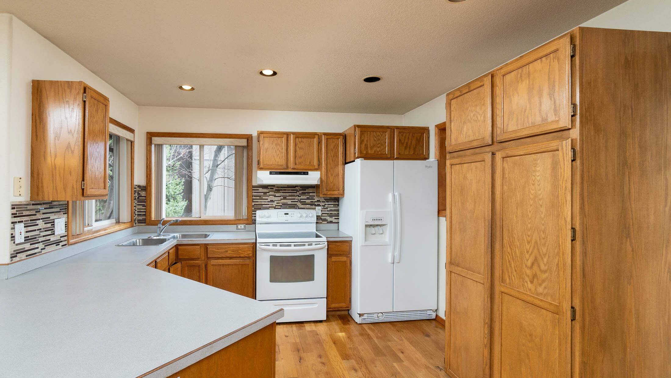 3307 Northeast Stonebrook Loop Bend, OR 97701 - Photo 6 of 27 005