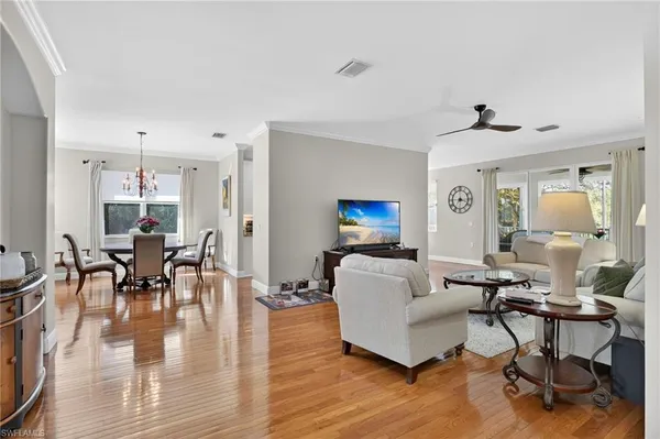 $600,000 | 3913 Forest Glen Boulevard, Unit 201, Naples, FL 34114
