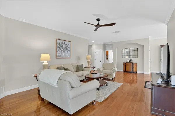 $600,000 | 3913 Forest Glen Boulevard, Unit 201, Naples, FL 34114