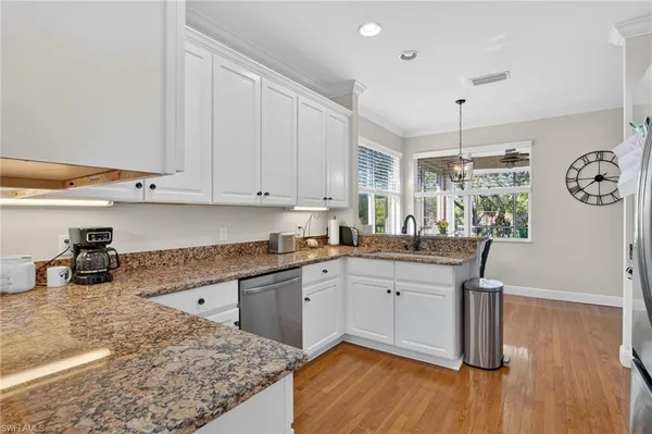 $600,000 | 3913 Forest Glen Boulevard, Unit 201, Naples, FL 34114