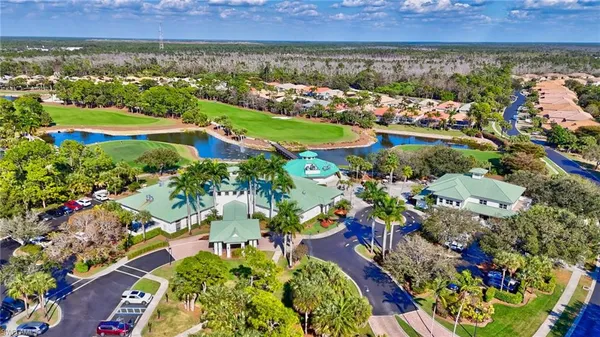 $600,000 | 3913 Forest Glen Boulevard, Unit 201, Naples, FL 34114