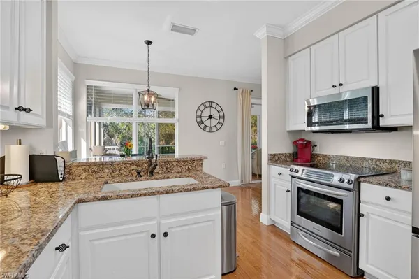 $600,000 | 3913 Forest Glen Boulevard, Unit 201, Naples, FL 34114