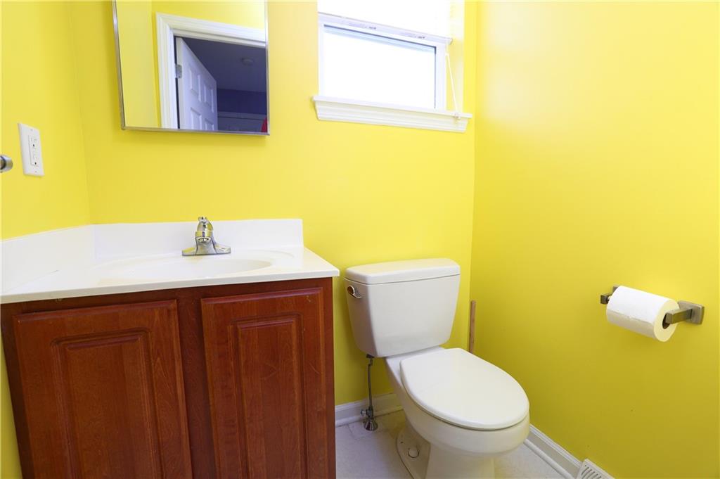 132 Pleasant Ridge Road McKees Rocks, PA 15136 - Photo 14 of 19
