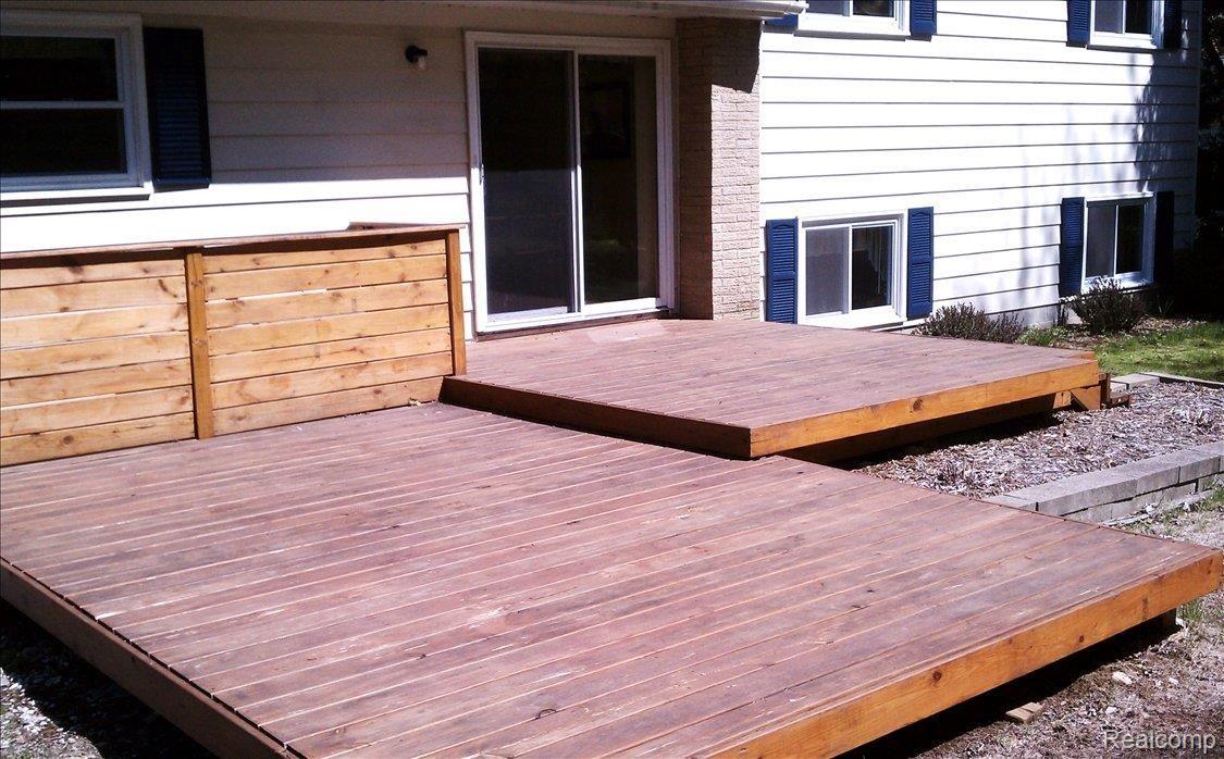217 Nevada Avenue Rochester, MI 48309 - Photo 14 of 14 Nevada deck