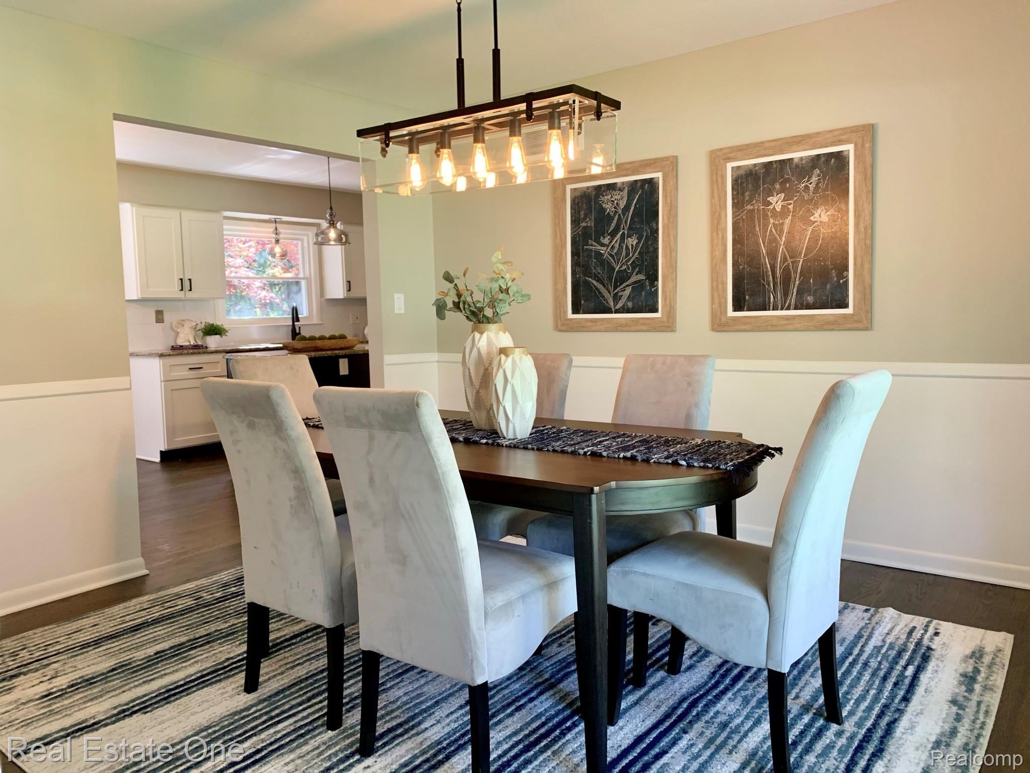 35712 Congress Road Farmington, MI 48335 - Photo 4 of 20 Formal Dining Room