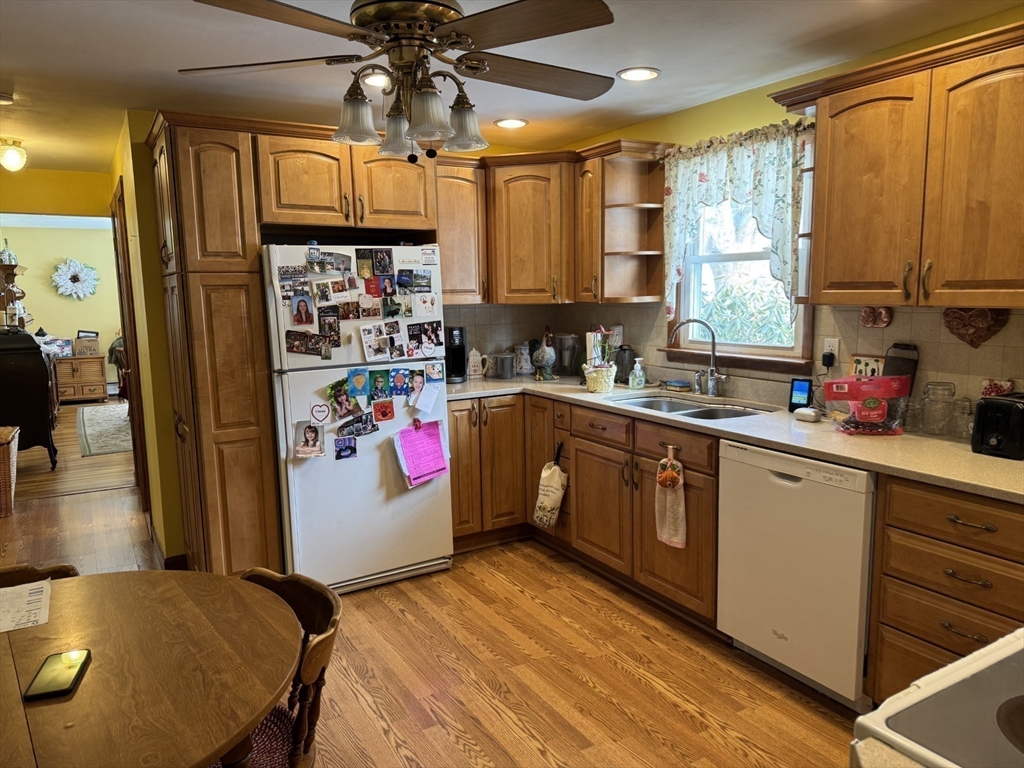 113 Meadow Road Spencer, MA 01562 - Photo 16 of 29 Gallery Image 16