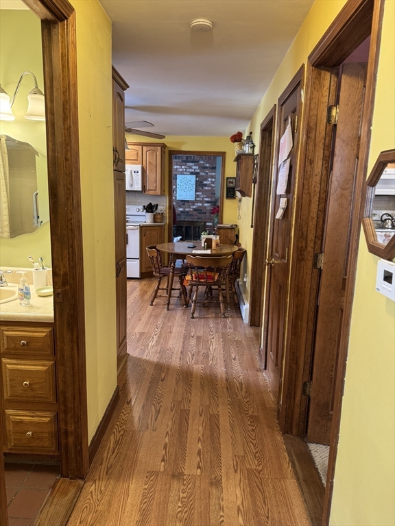 113 Meadow Road Spencer, MA 01562 - Photo 19 of 29 Gallery Image 19