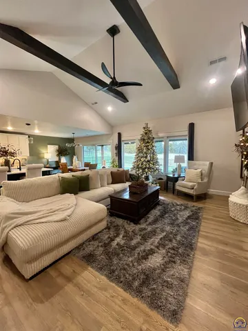 $399,900 | 2314 Northwest 49th Terrace, Topeka, KS 66618