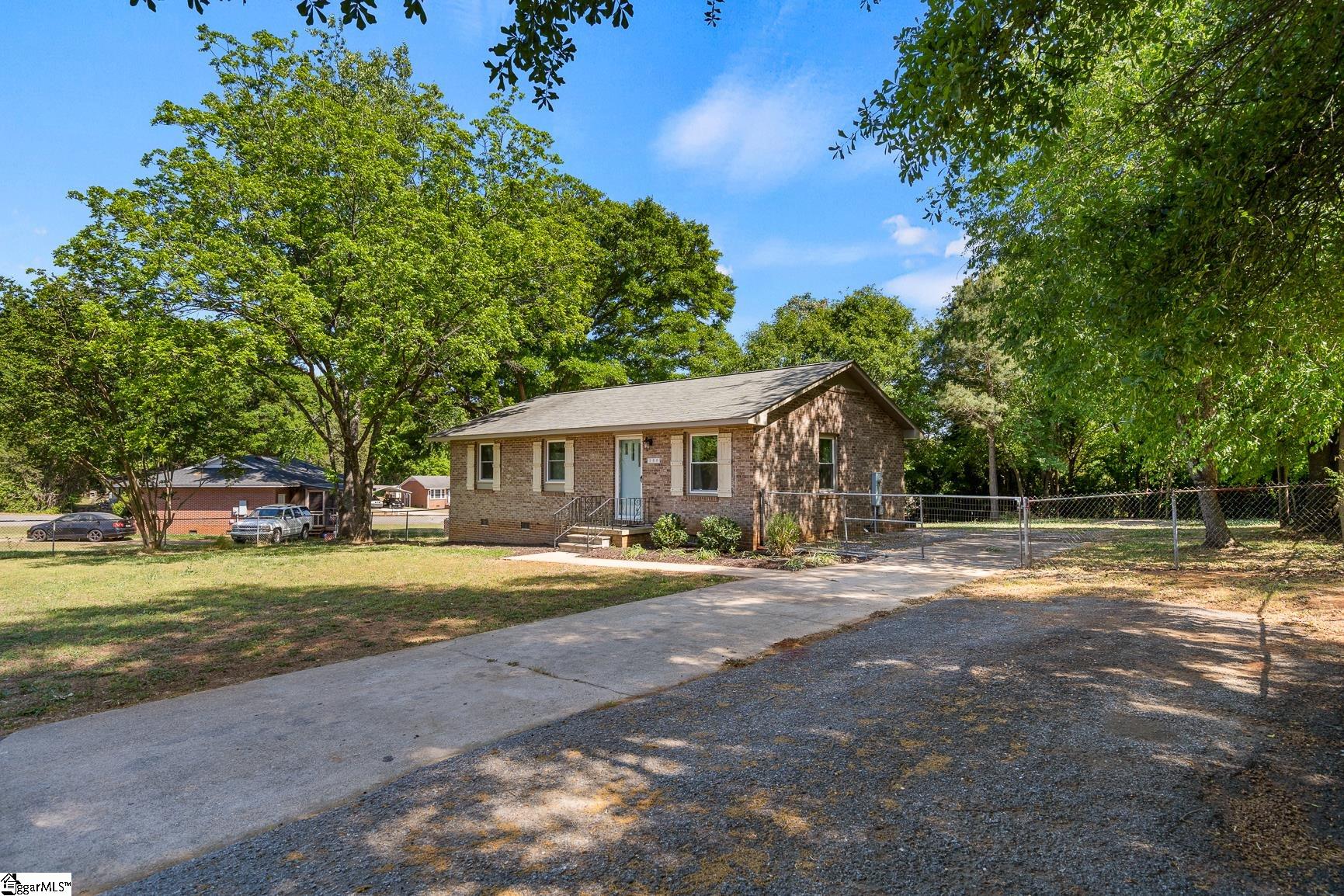 200 East Pinedale Road Anderson, SC 29626 - Photo 7 of 34 Gallery Image 7