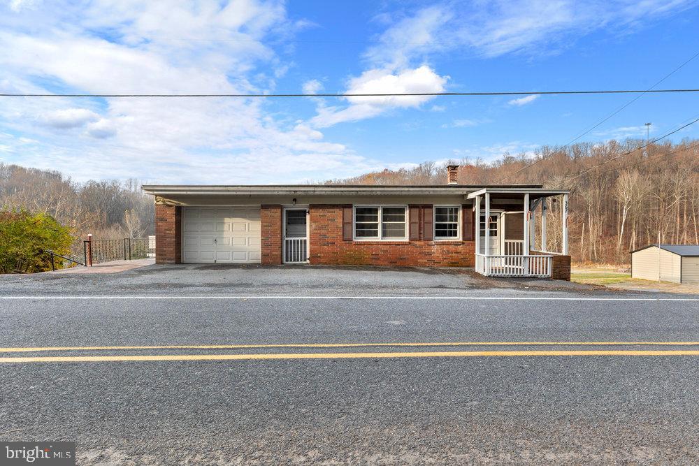 367 Bridge Valley Road Pequea, PA 17565 - Photo 40 of 51 front view of house