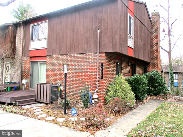 a view of a entrance of the building