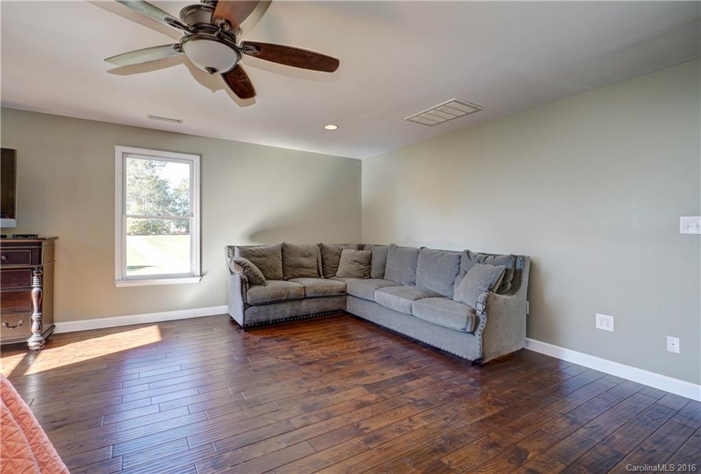 207 Wiggins Road Mooresville, NC 28115 - Photo 10 of 24 Gallery Image 10
