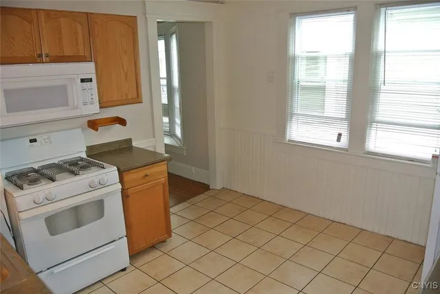 $539,900 | 909 Westcott Street, Unit 11, Syracuse, NY 13210