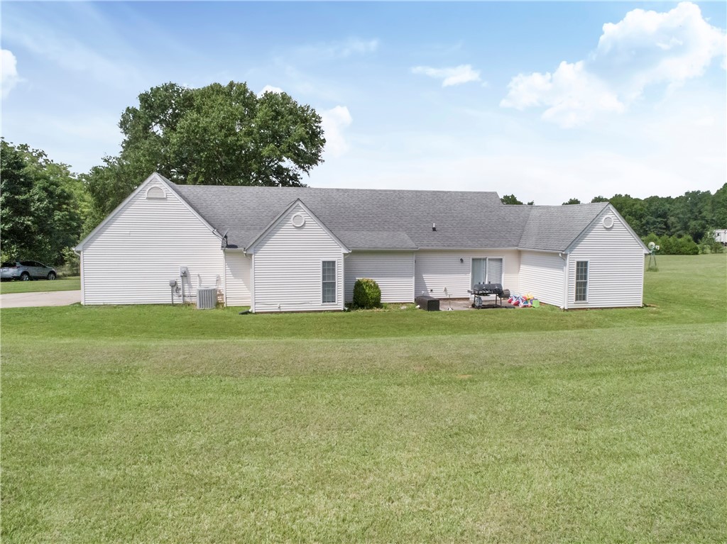 215 Jule Martin Road Anderson, SC 29621 - Photo 5 of 25