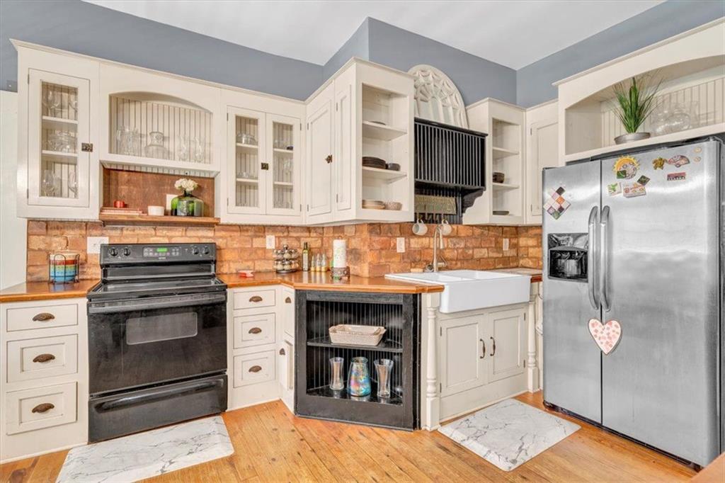 6193 Collins Street Northeast Covington, GA 30014 - Photo 2 of 34