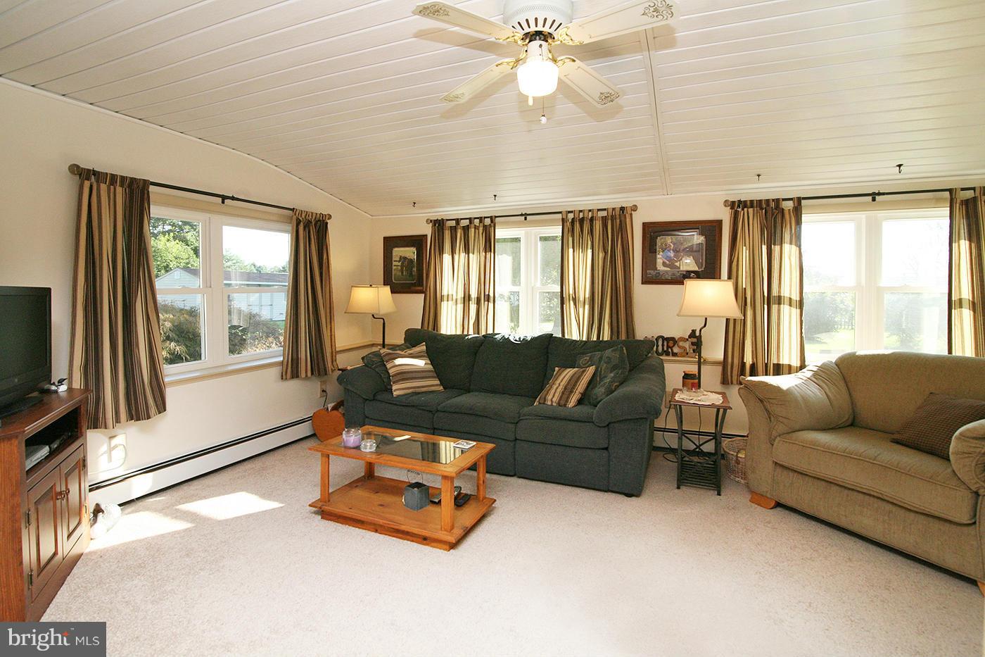 4520 Maple Grove Road Hampstead, MD 21074 - Photo 13 of 29 Family Room