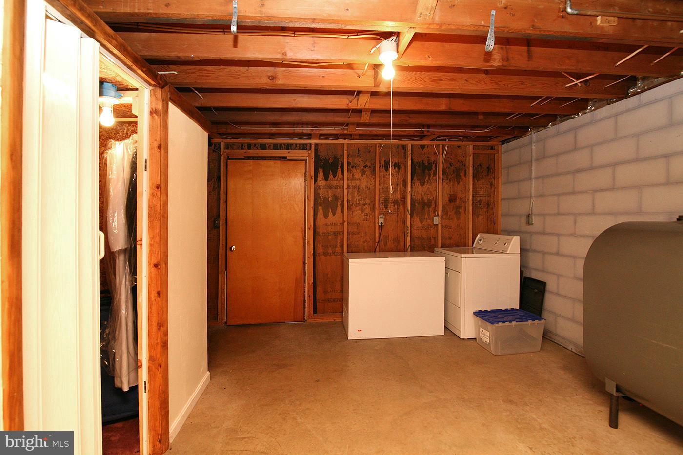 4520 Maple Grove Road Hampstead, MD 21074 - Photo 28 of 29 Interior (General)