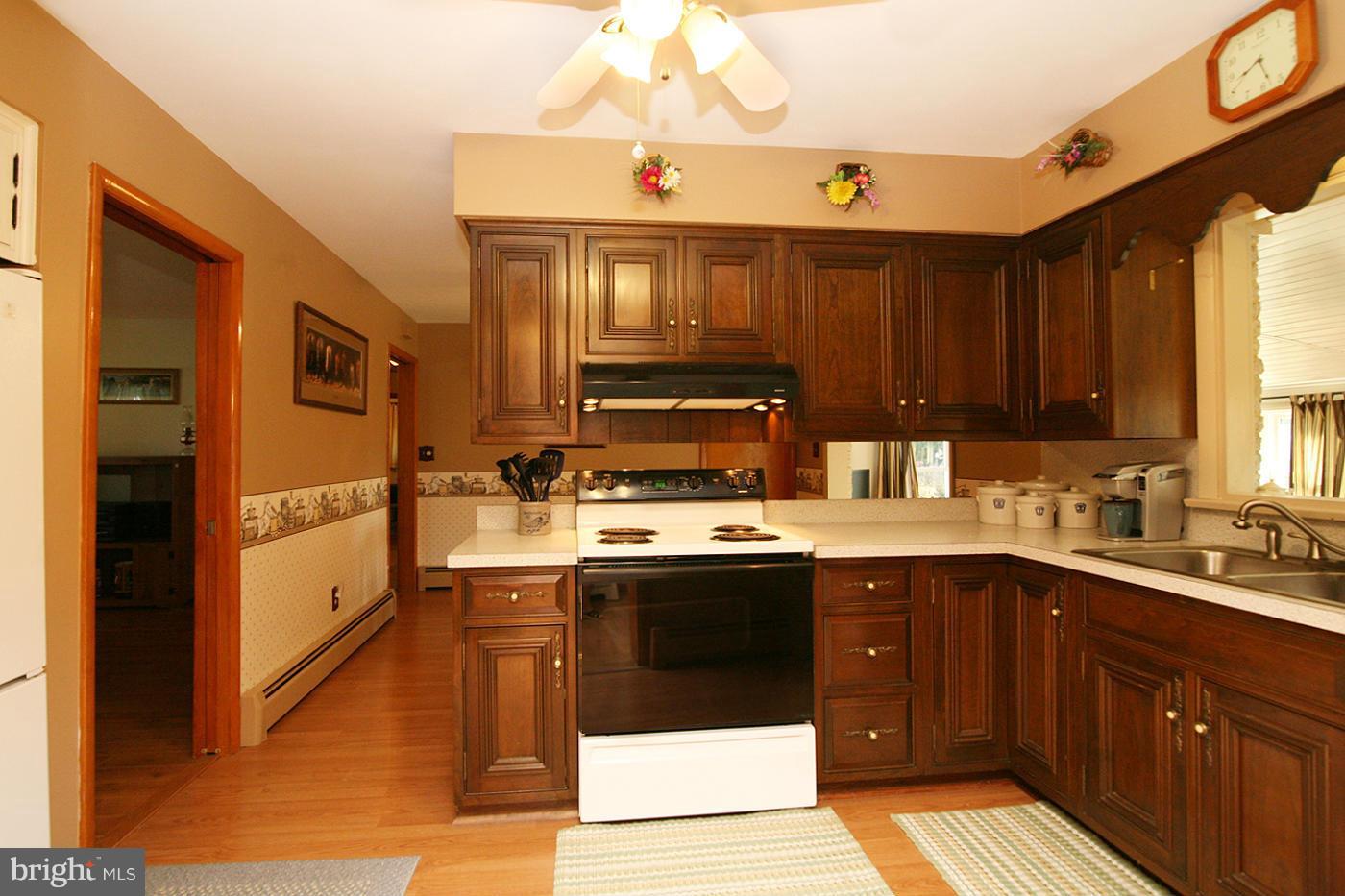 4520 Maple Grove Road Hampstead, MD 21074 - Photo 7 of 29 Kitchen