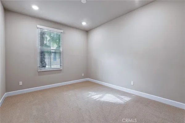 $1,300,000 | 19109 Azul Lane, Huntington Beach, CA 92648