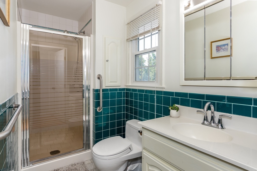 81 Assabet Road Quincy, MA 02169 - Photo 16 of 36