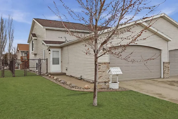 $282,000 | 4243 39 1/2 Avenue South, Fargo, ND 58104