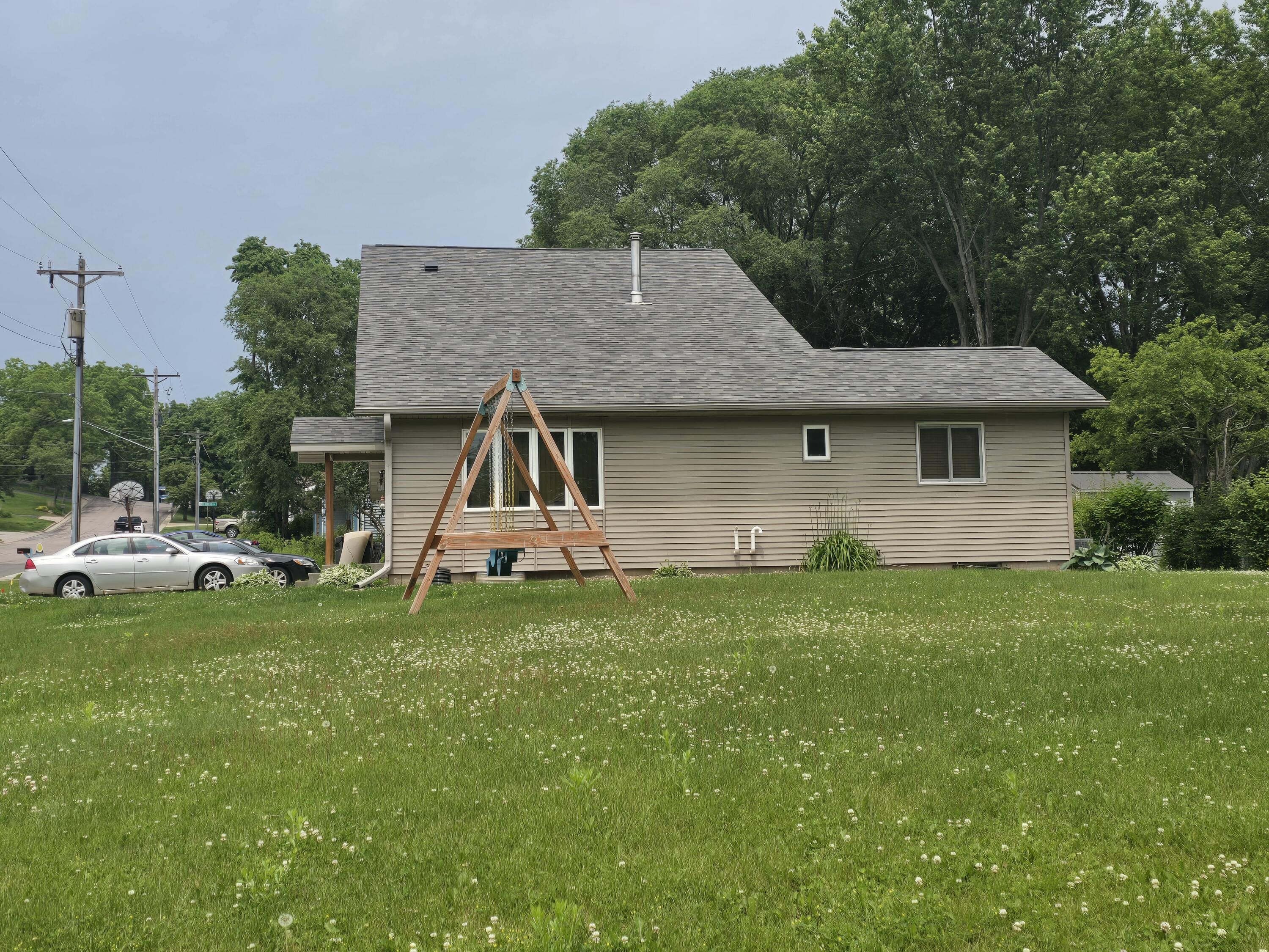 107 Tower Street Sparta, WI 54656 - Photo 3 of 23 20250607_133755