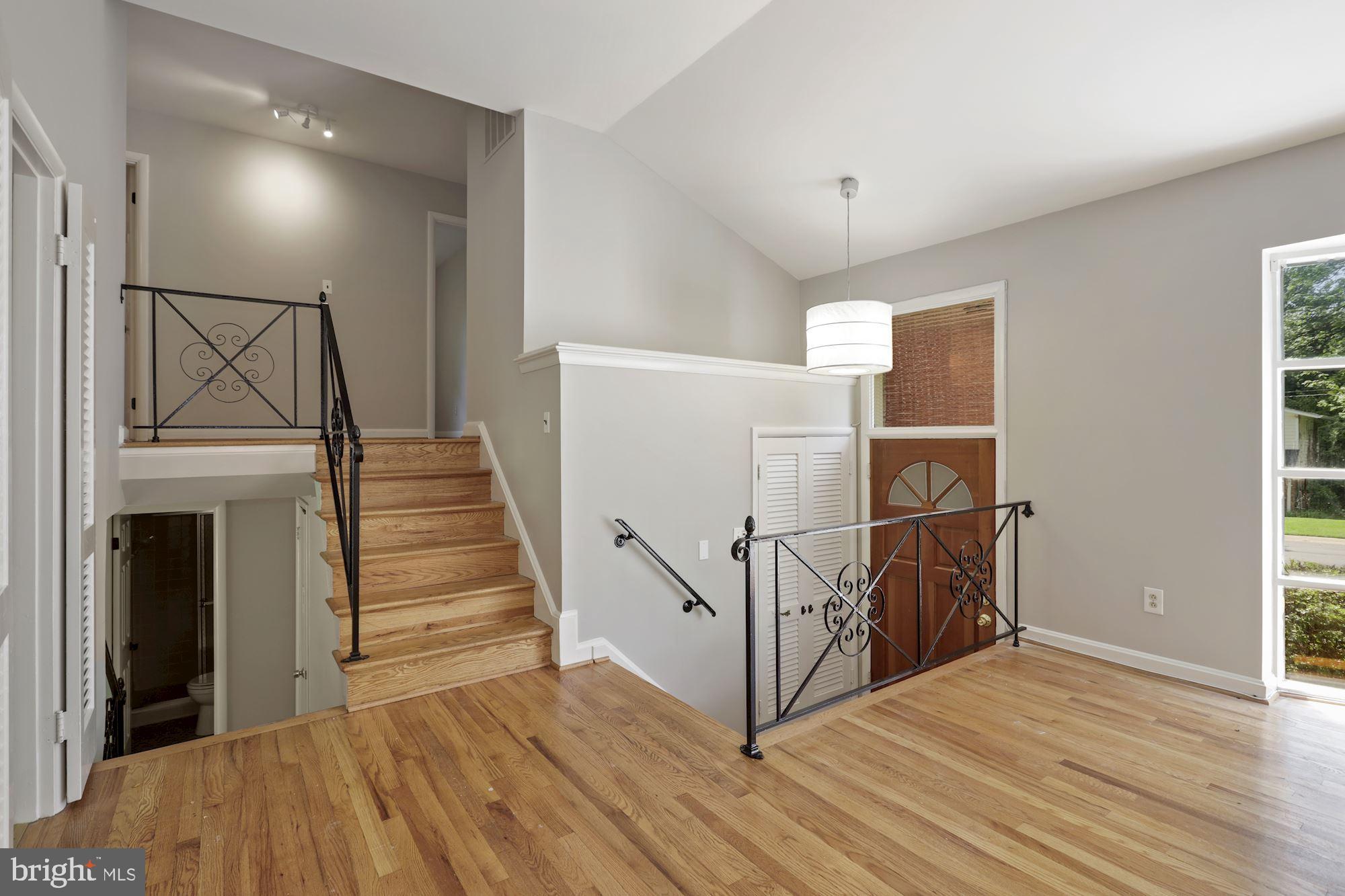 9109 Kirkdale Road Bethesda, MD 20817 - Photo 8 of 29 Gallery Image 8