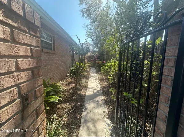 $2,700 | 12558 Glamdring Court, Jacksonville, FL 32225