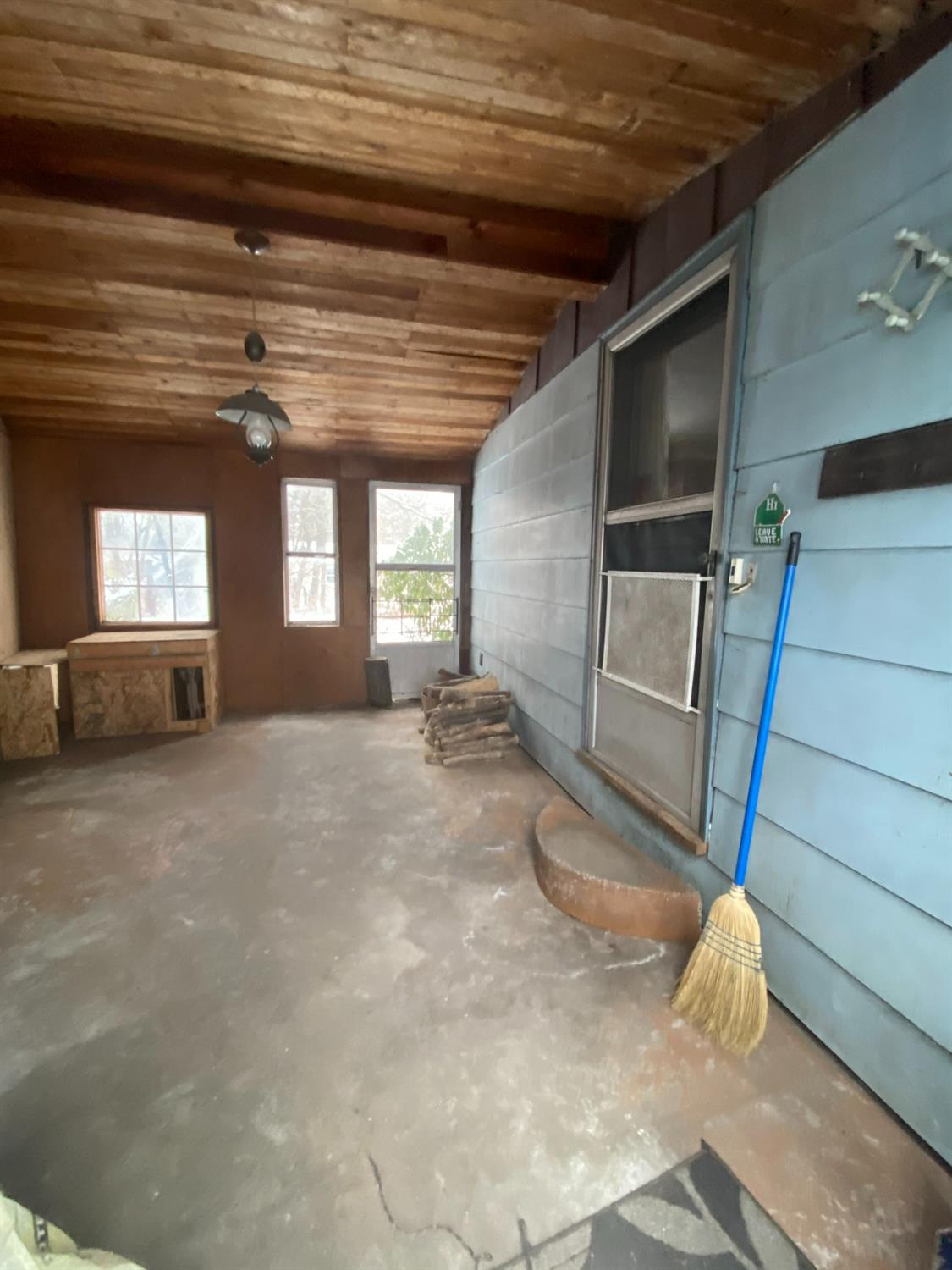 4074 East Goodwin Street Demotte, IN 46310 - Photo 3 of 12 1125x1500