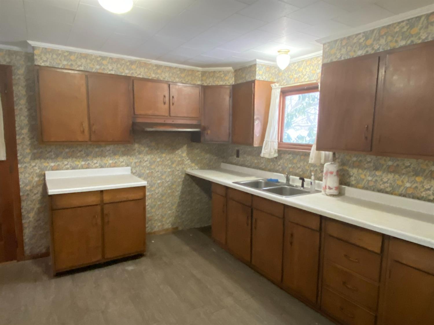4074 East Goodwin Street Demotte, IN 46310 - Photo 7 of 12 1500x1124