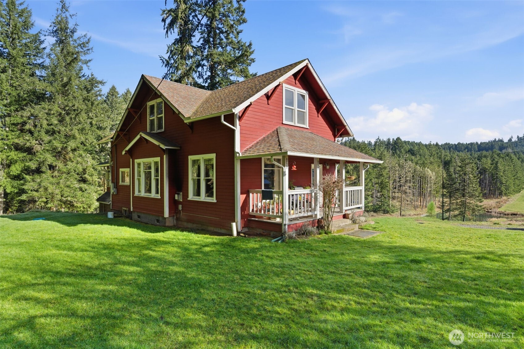 211 Echo Road Rochester, WA 98579 - Photo 29 of 39 a front view of a house with garden
