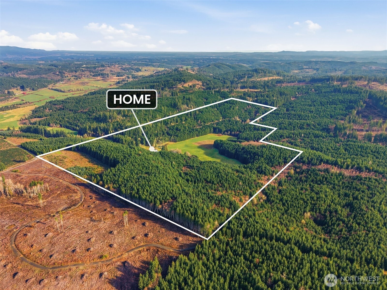 211 Echo Road Rochester, WA 98579 - Photo 4 of 39 a view of a tennis court