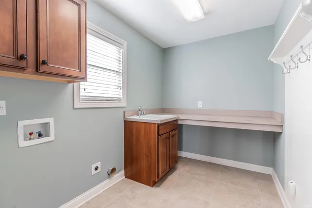 $469,900 | 8994 Calvin Circle, Newburgh, IN 47630