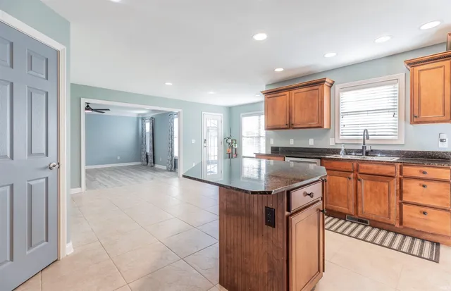 $469,900 | 8994 Calvin Circle, Newburgh, IN 47630