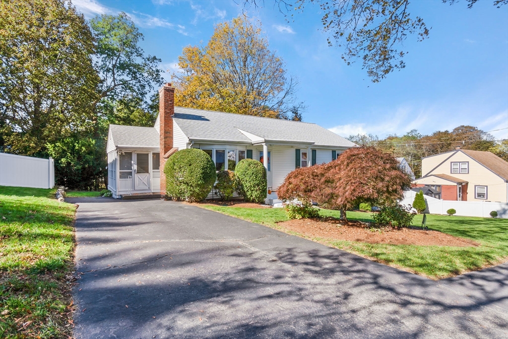 3 Ralph Road Peabody, MA 01960 - Photo 4 of 39 Gallery Image 4