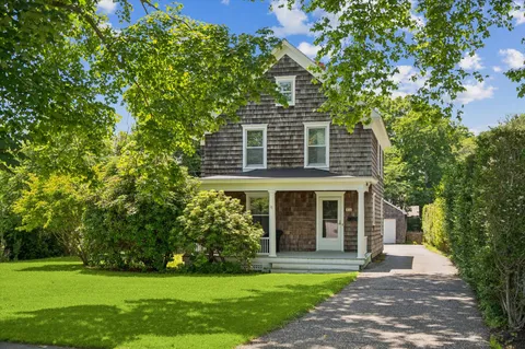 $3,595,000 | 45 Wooley Street, Southampton, NY 11968