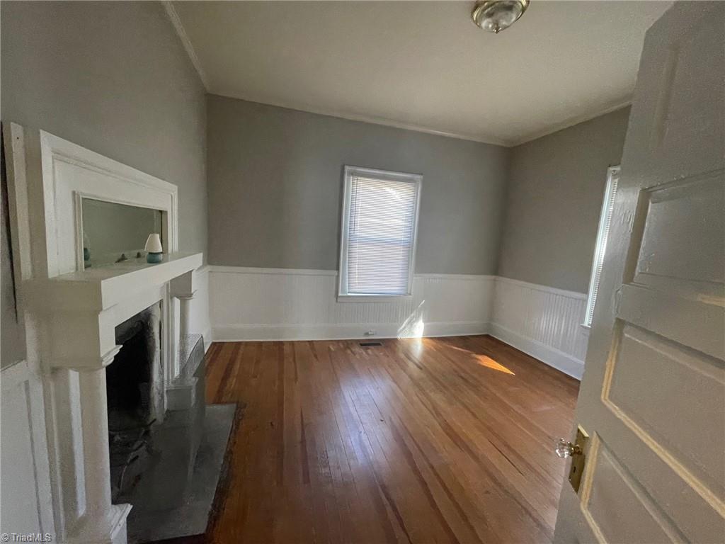 404 Cable Street High Point, NC 27260 - Photo 2 of 23 Gallery Image 2