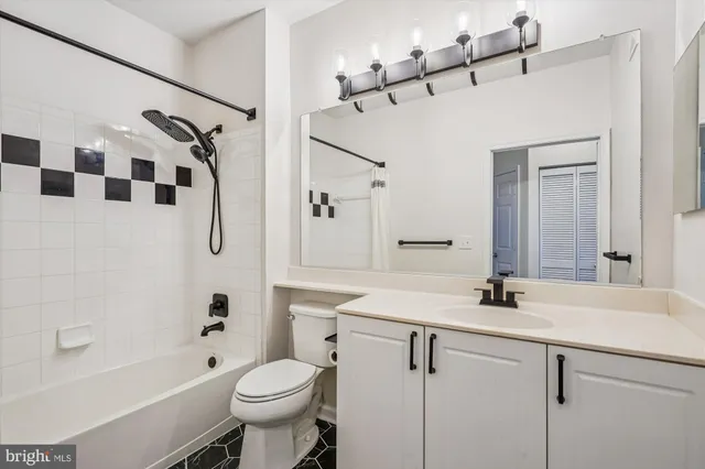 $510,000 | 9490 Virginia Center Boulevard, Unit 130, Vienna, VA 22181