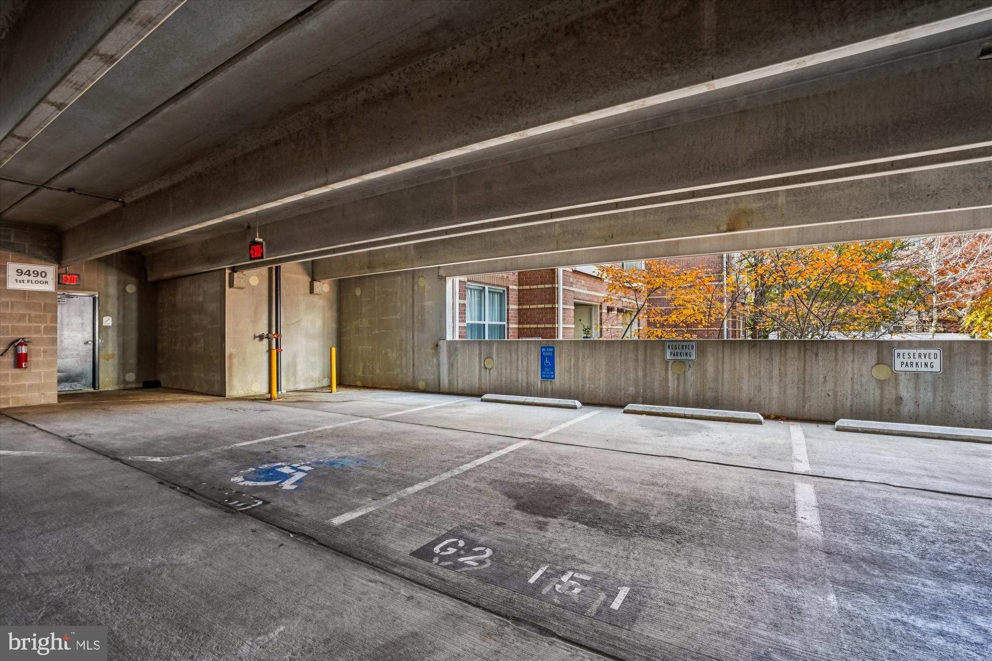 9490 Virginia Center Boulevard, Unit 130 Vienna, VA 22181 - Photo 28 of 57 a view of empty room