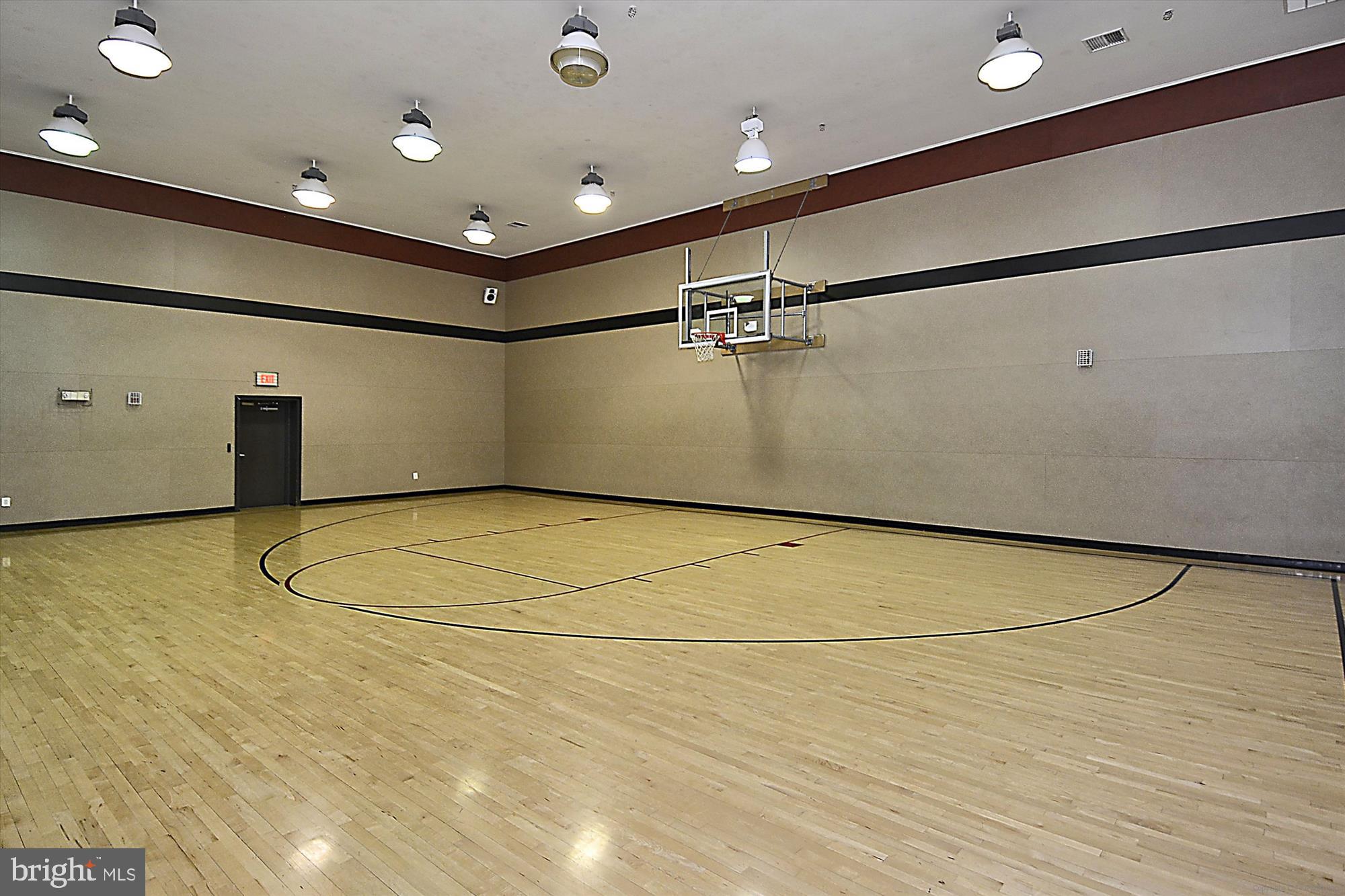 9490 Virginia Center Boulevard, Unit 130 Vienna, VA 22181 - Photo 40 of 57 Indoor basketball court