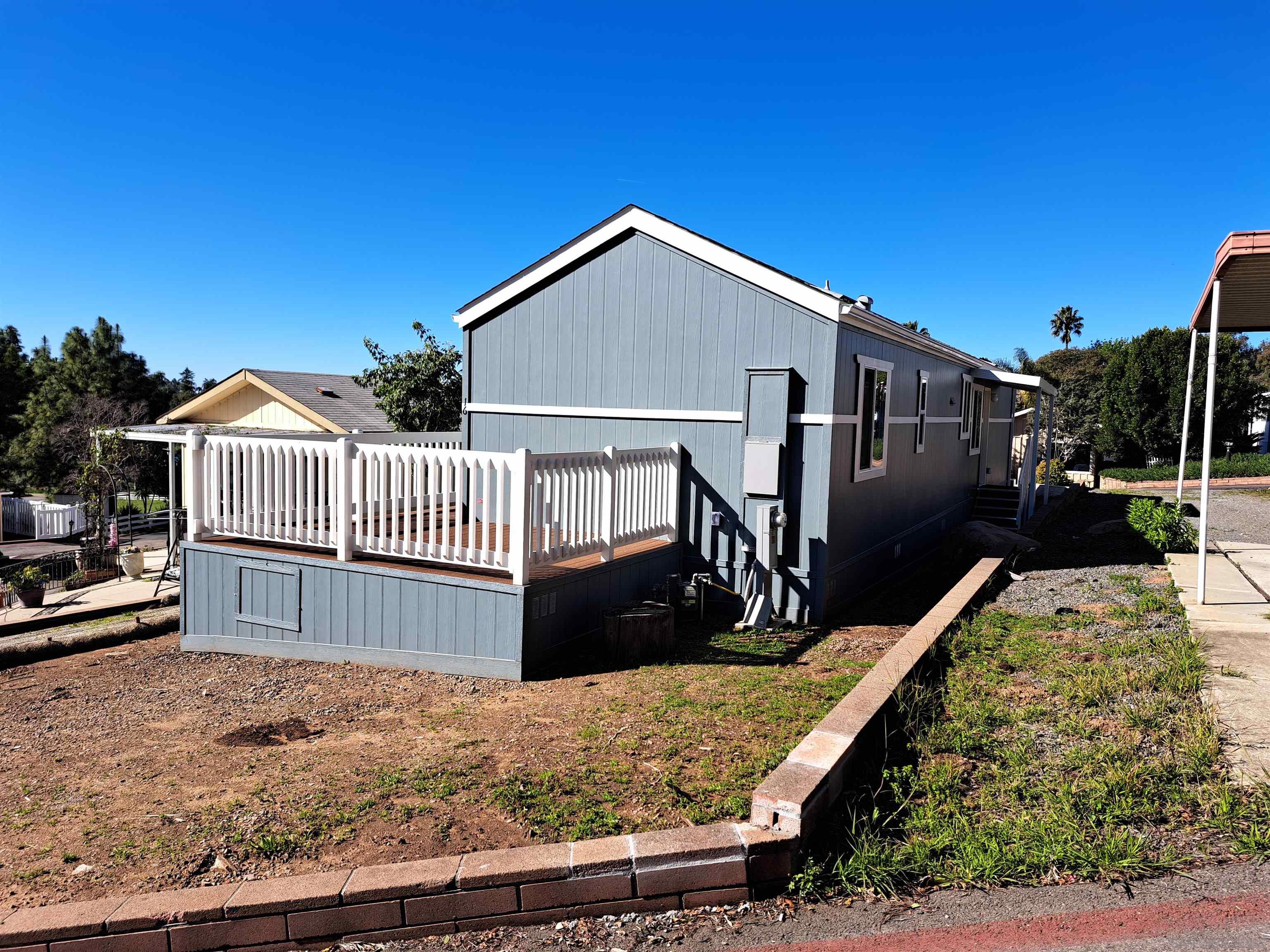2438 East Vista Way Vista Ca Unit 16
