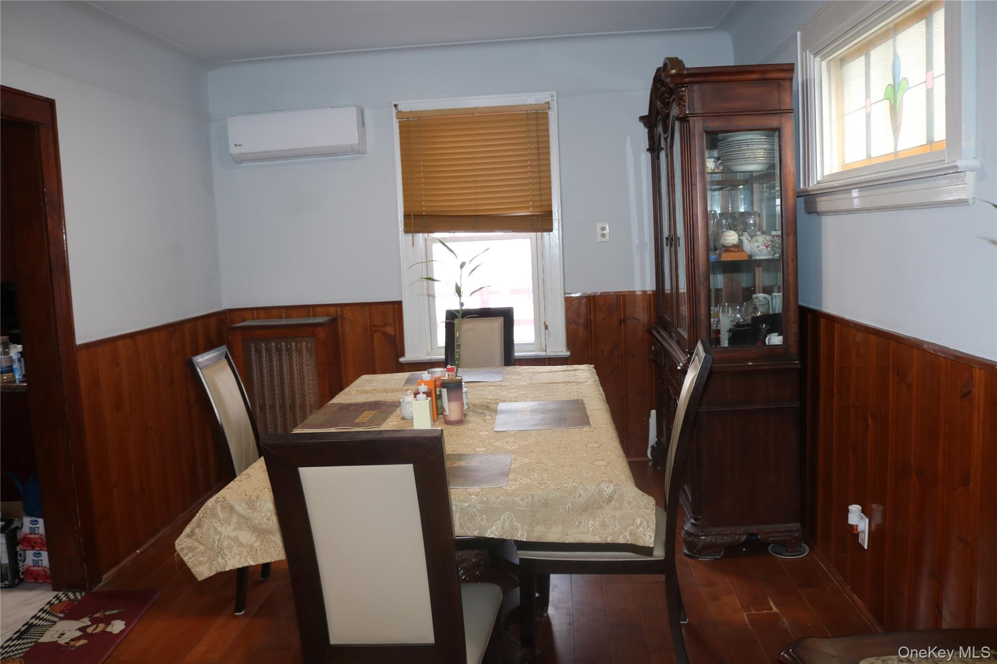 230-15 88th Avenue Queens, NY 11427 - Photo 7 of 29