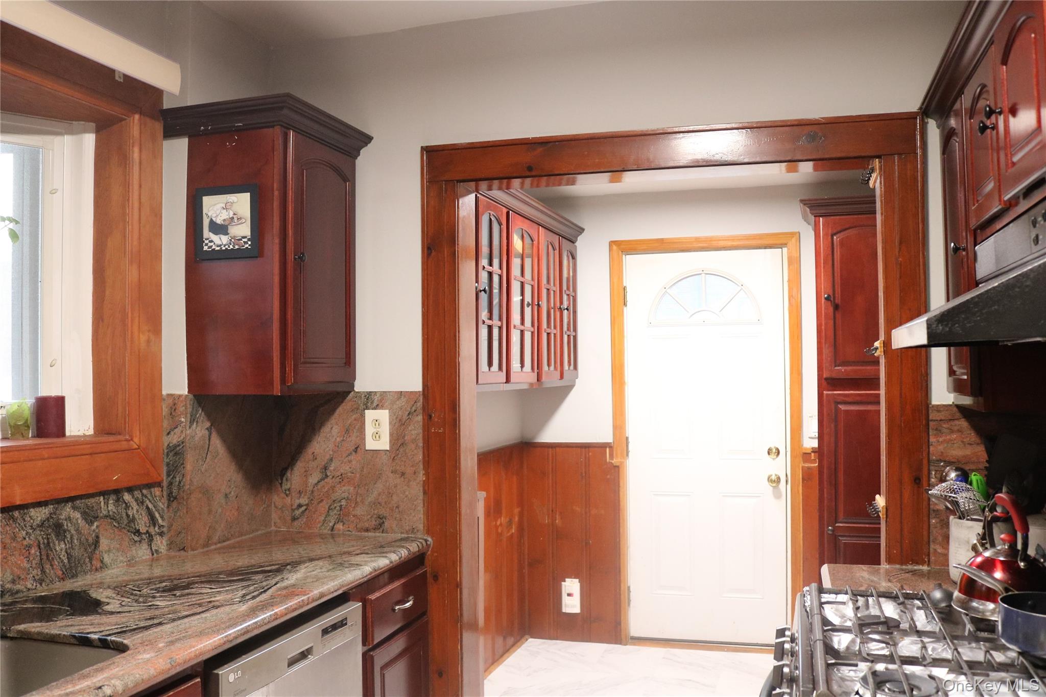 230-15 88th Avenue Queens, NY 11427 - Photo 8 of 29