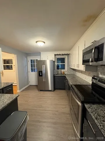 $3,200 | 26 Lamphere Road, Waterford, CT 06385