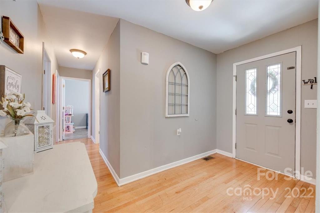 898 McGill Road Smyrna, SC 29743 - Photo 4 of 28 Gallery Image 4
