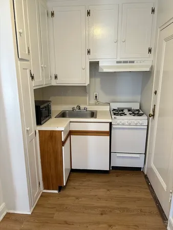 $2,200 | 24 Concord Avenue, Unit 505, Cambridge, MA 02138
