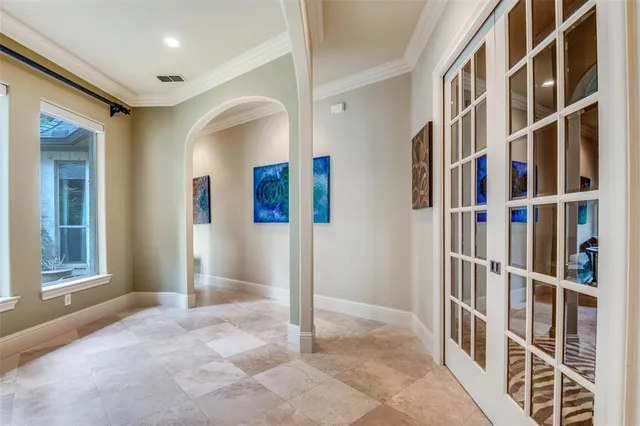 a view of entryway with a front door